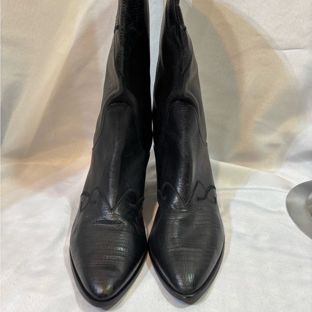Vintage NINE WEST Women ‘s Black Mid-calf Western Cowboy Cowgirl Boots Size 8